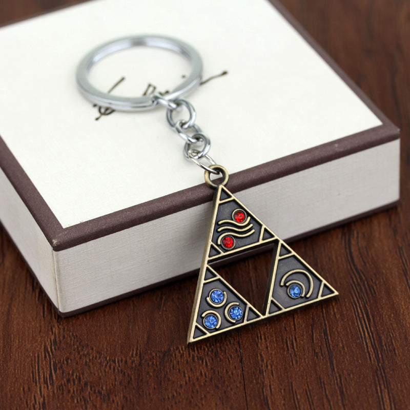 Triforce With Crystal Pendant in The Legend of Zelda Breath of the Wild, Skyward Sword, Cross-Border Pendant, Tears of the Kingdom